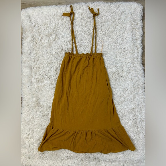 ◾️Catamaran Mustard Yellow Tiered Maxi Skirt With Overall Tie Straps And Pockets - Picture 2 of 9